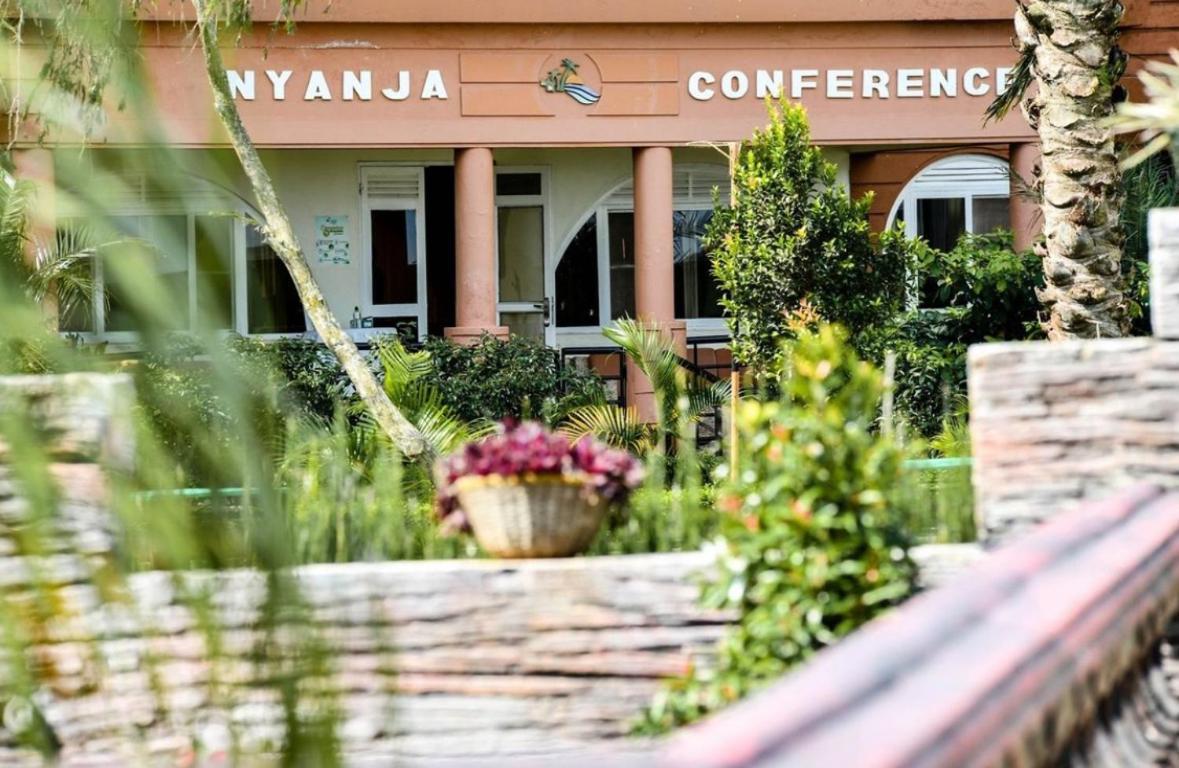 Country Lake Resort Garuga Entebbe Extérieur photo